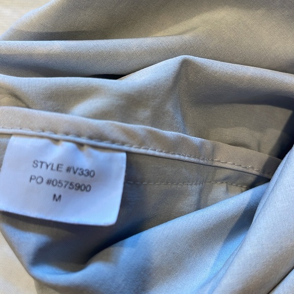 B5 Vuori Banks Athletic Short - Unlined in Blue and White See pics measurements - Picture 10 of 10